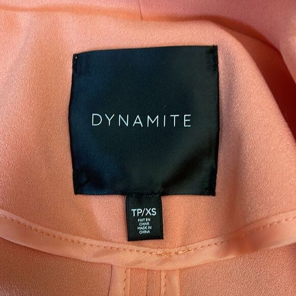 DYNAMITE coral collared blazer with pockets | size XS - Picture 9 of 9